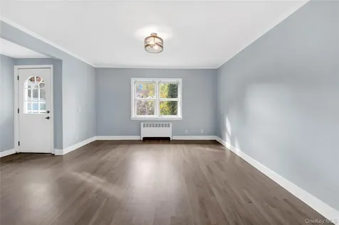 28 Crestmont Avenue Yonkers NY 10704