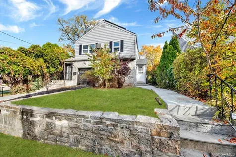 28 Crestmont Avenue Yonkers NY 10704