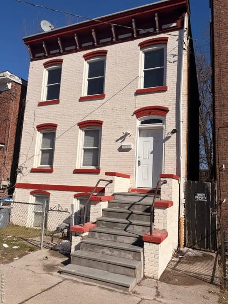 42 Carpenter Avenue Newburgh NY 12550