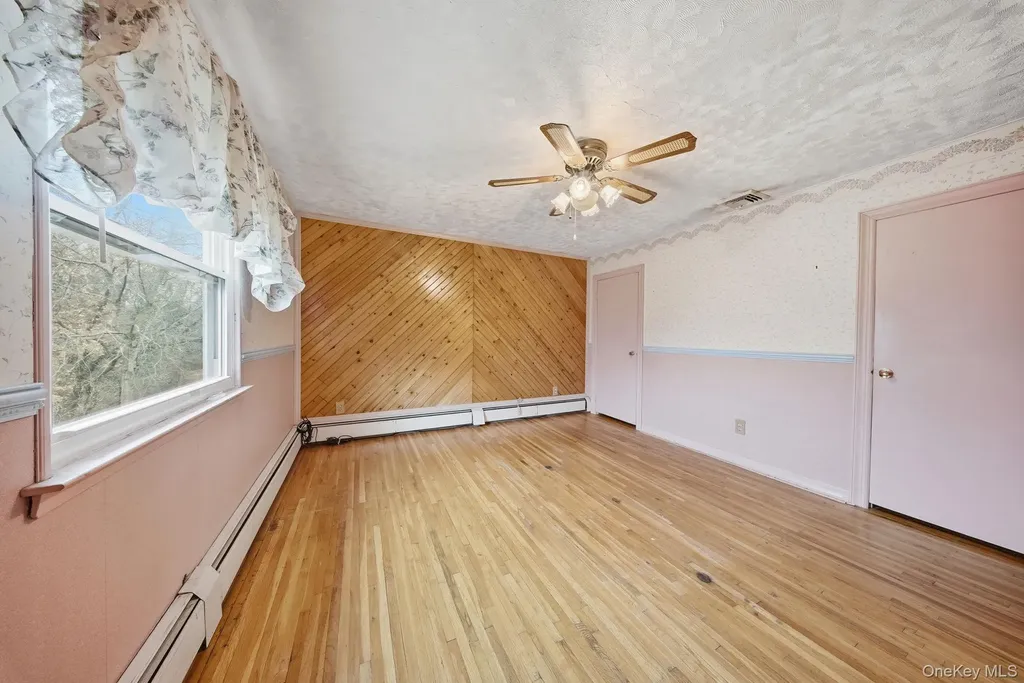 16 Mountain Avenue Middletown NY 10940