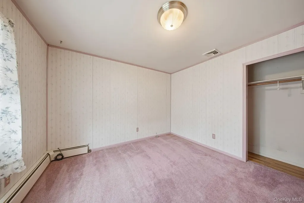 16 Mountain Avenue Middletown NY 10940