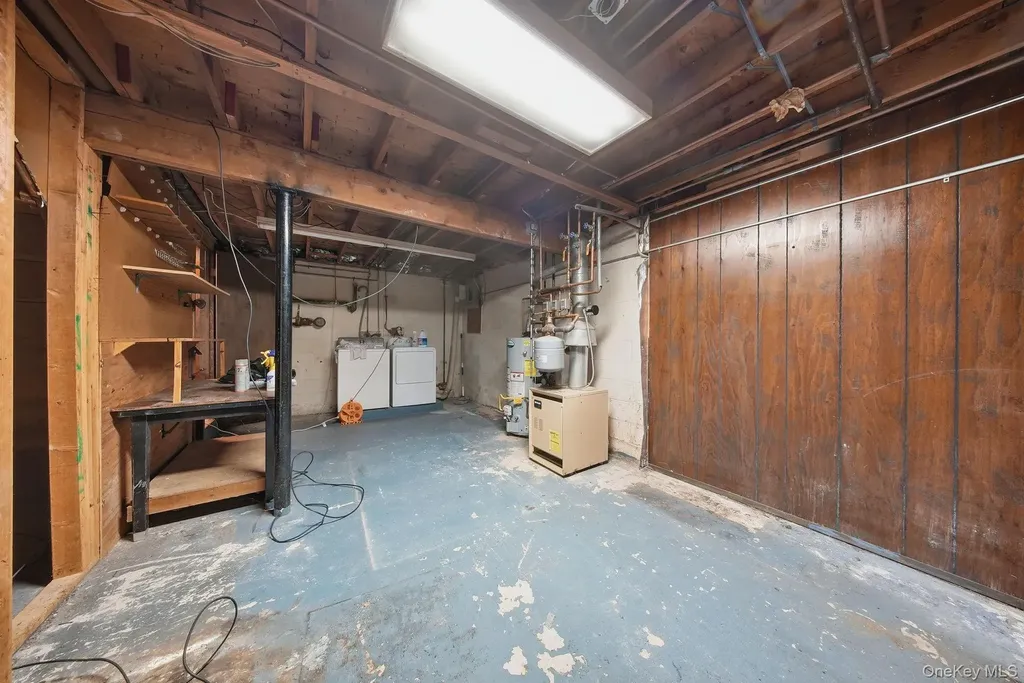 16 Mountain Avenue Middletown NY 10940