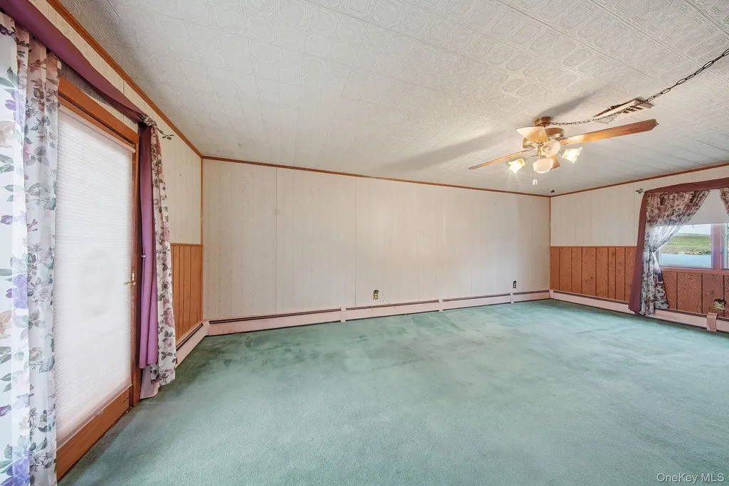 16 Mountain Avenue Middletown NY 10940