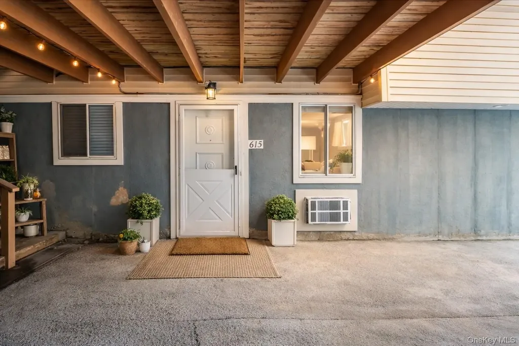 615 Fox Run Lane Carmel NY 10512