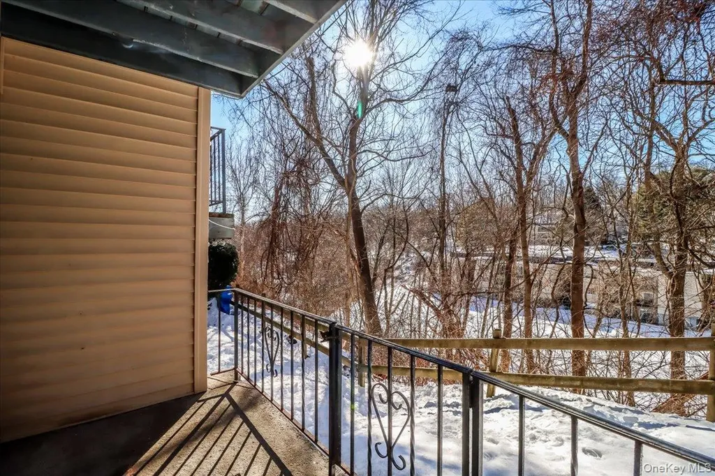 615 Fox Run Lane Carmel NY 10512