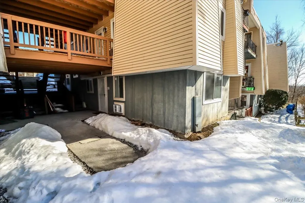 615 Fox Run Lane Carmel NY 10512