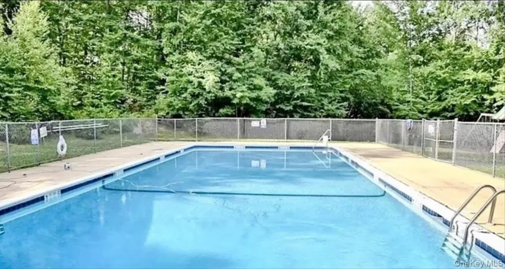 615 Fox Run Lane Carmel NY 10512