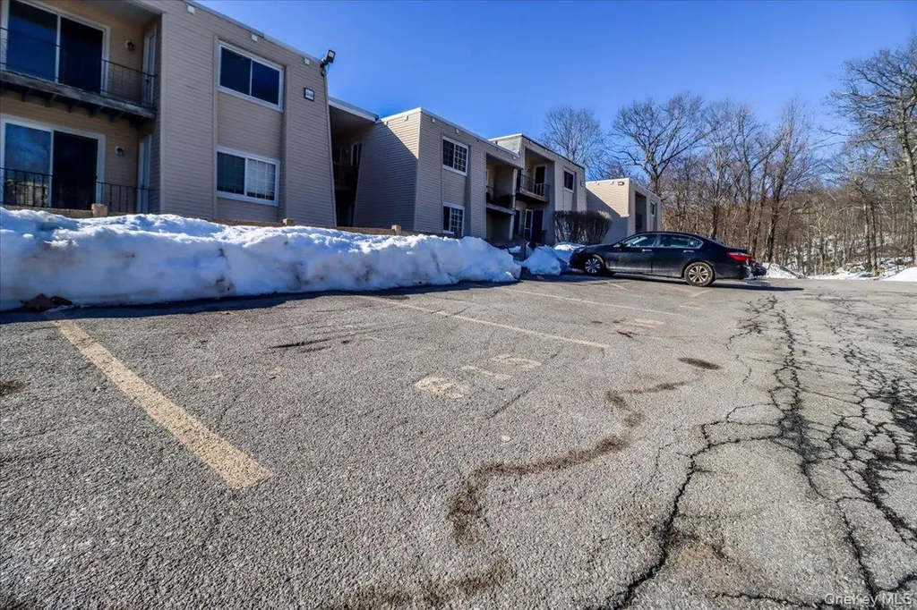 615 Fox Run Lane Carmel NY 10512