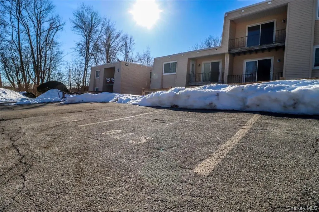 615 Fox Run Lane Carmel NY 10512