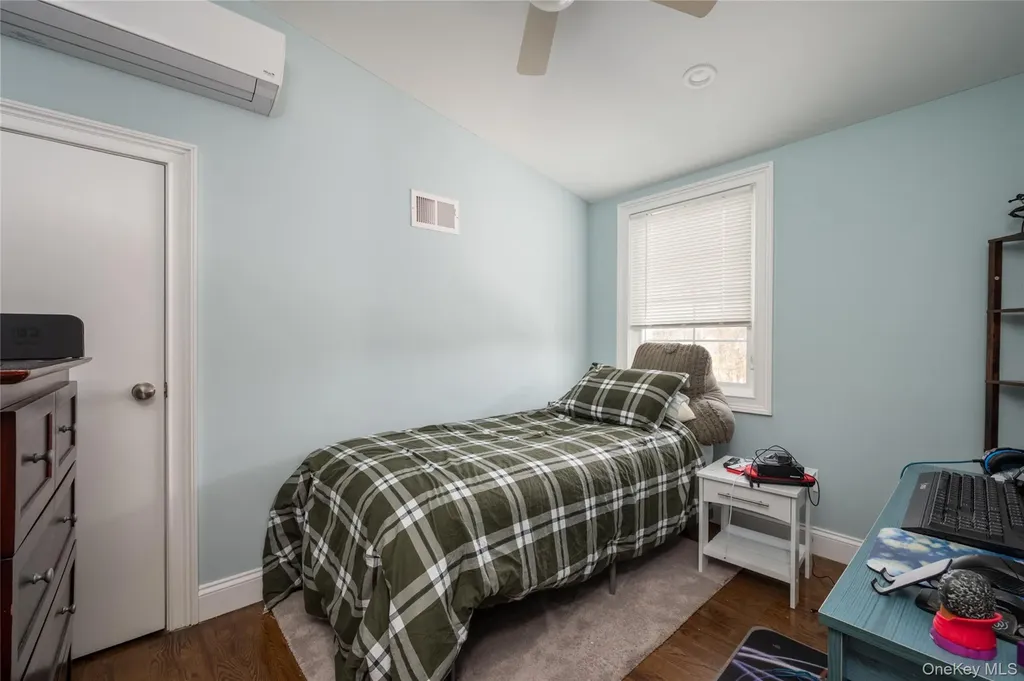 132 Webster Street Merrick NY 11566
