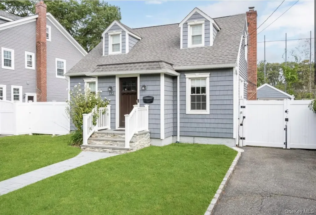 132 Webster Street Merrick NY 11566