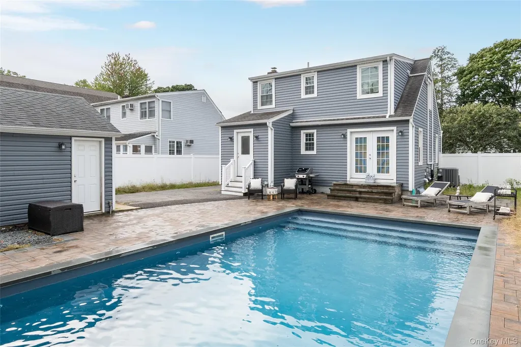 132 Webster Street Merrick NY 11566