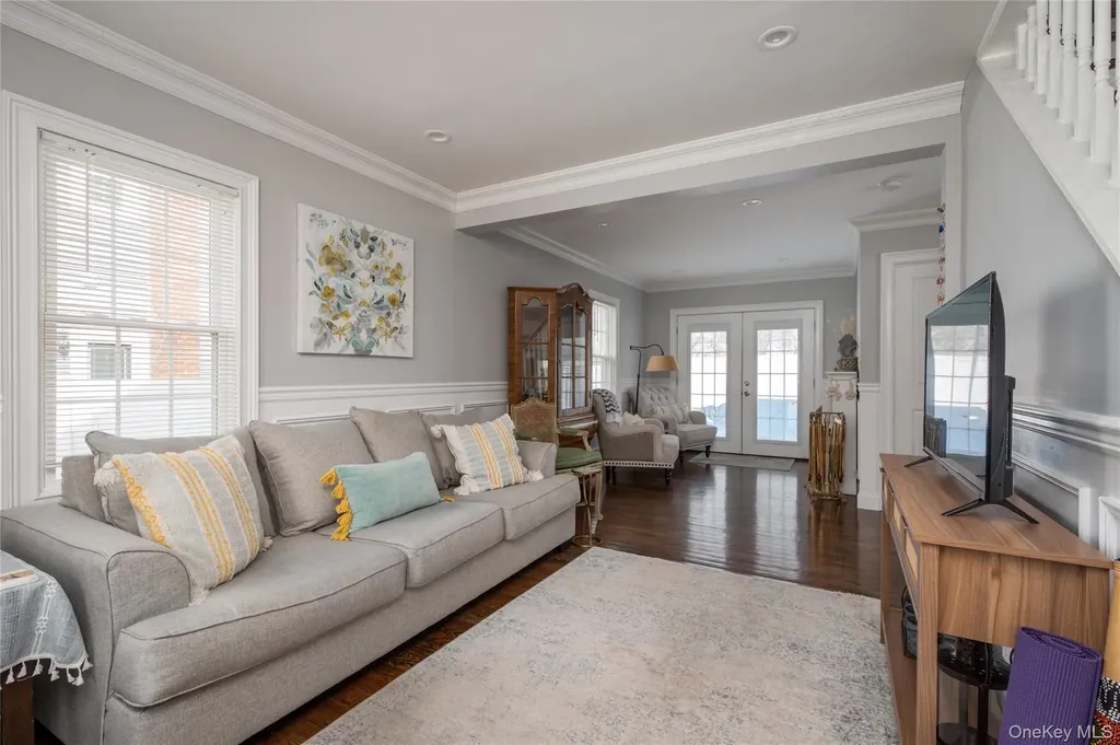 132 Webster Street Merrick NY 11566