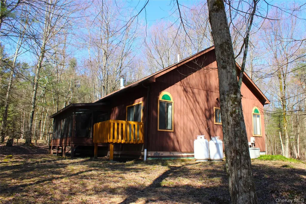 41 W Delaware Extension Smallwood NY 12778