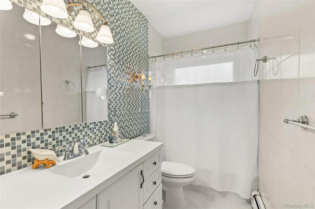 849 E Bay Drive West Islip NY 11795