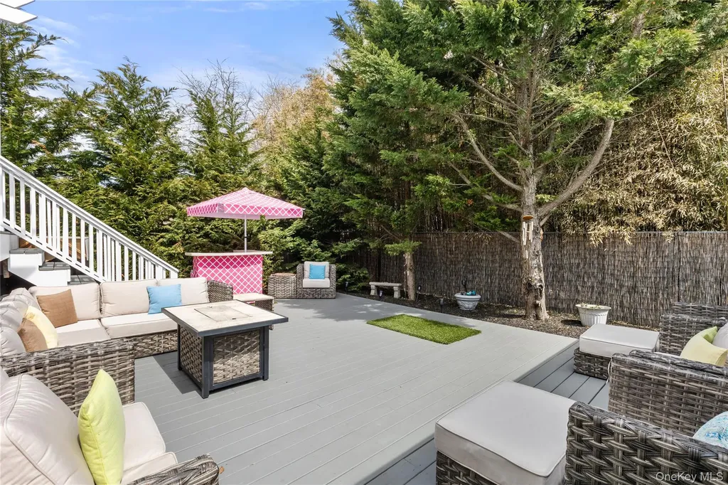 849 E Bay Drive West Islip NY 11795