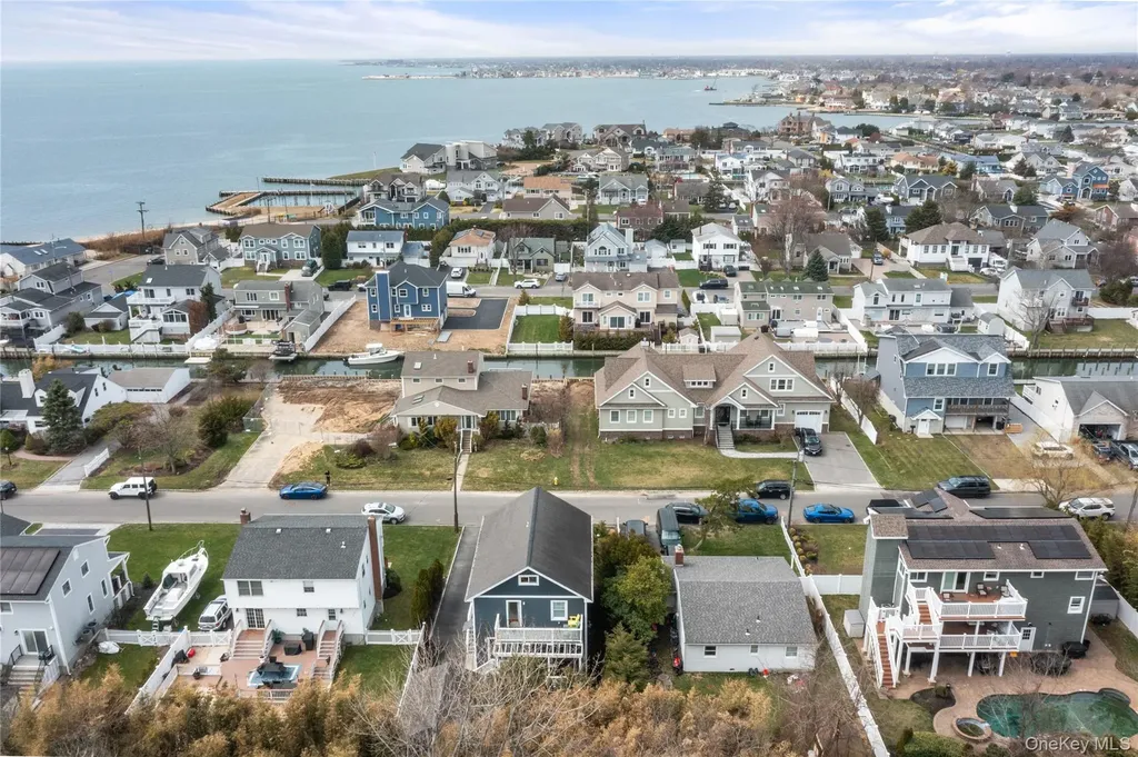 849 E Bay Drive West Islip NY 11795