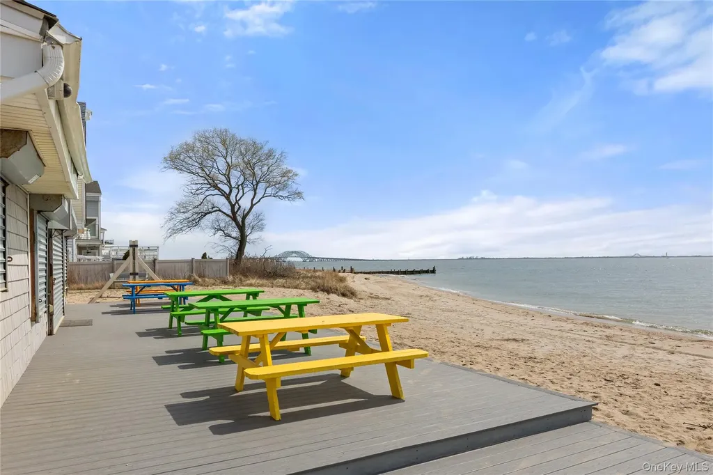 849 E Bay Drive West Islip NY 11795