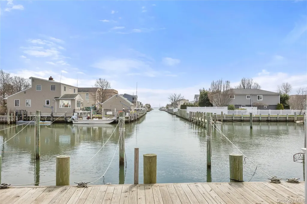 849 E Bay Drive West Islip NY 11795