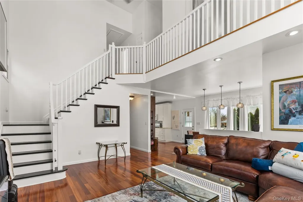 849 E Bay Drive West Islip NY 11795