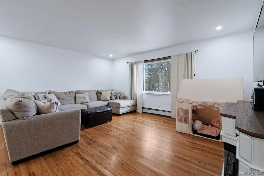 41 Rutledge Avenue Highland Mills NY 10930