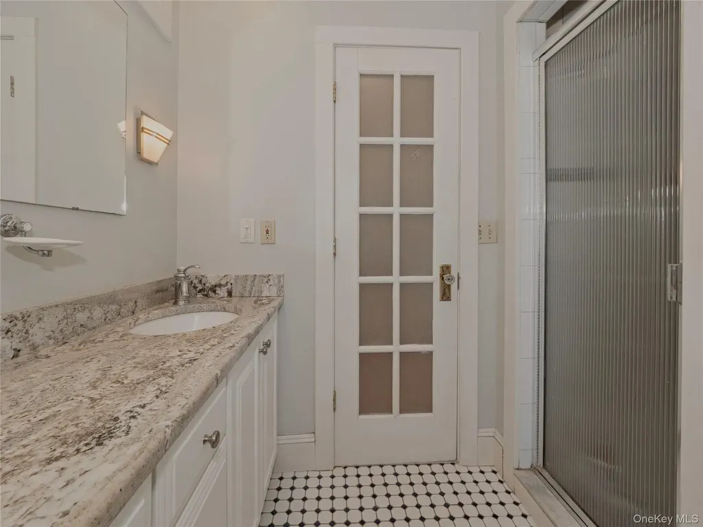 8 Manitou Ridge Garrison NY 10524