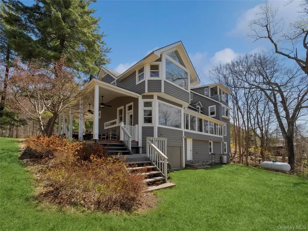 8 Manitou Ridge Garrison NY 10524