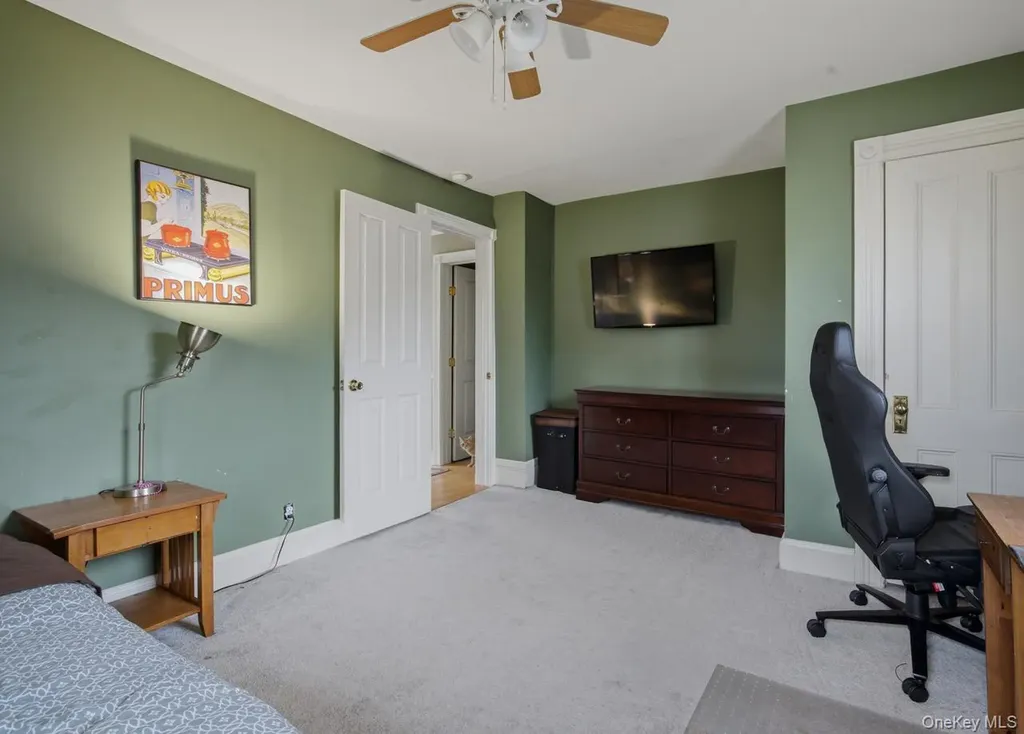 155 Smith Avenue Islip NY 11751