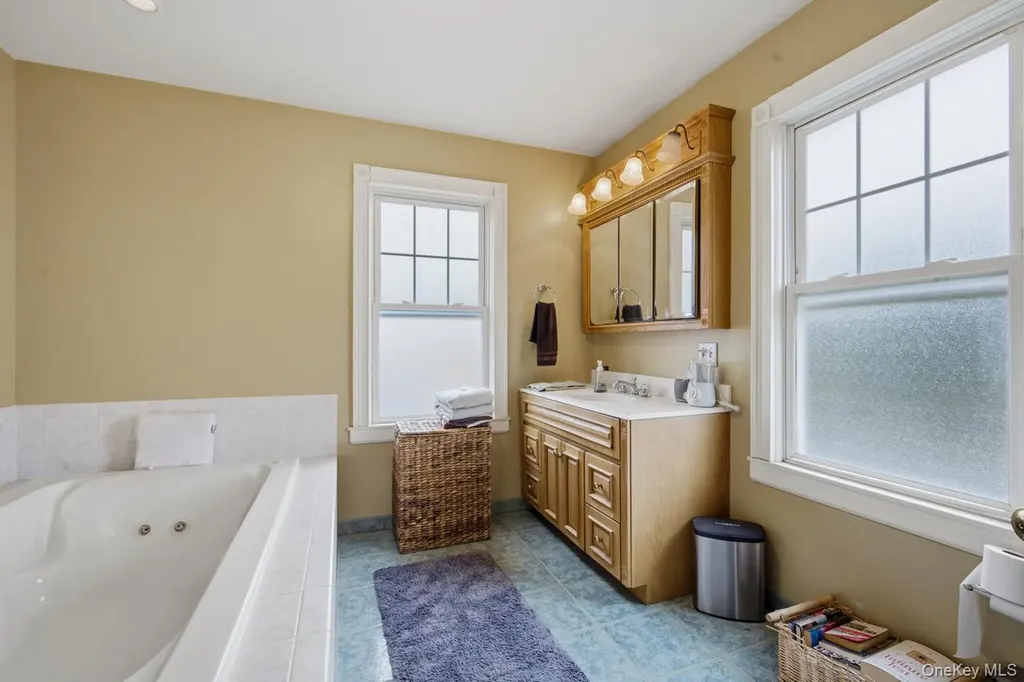 155 Smith Avenue Islip NY 11751