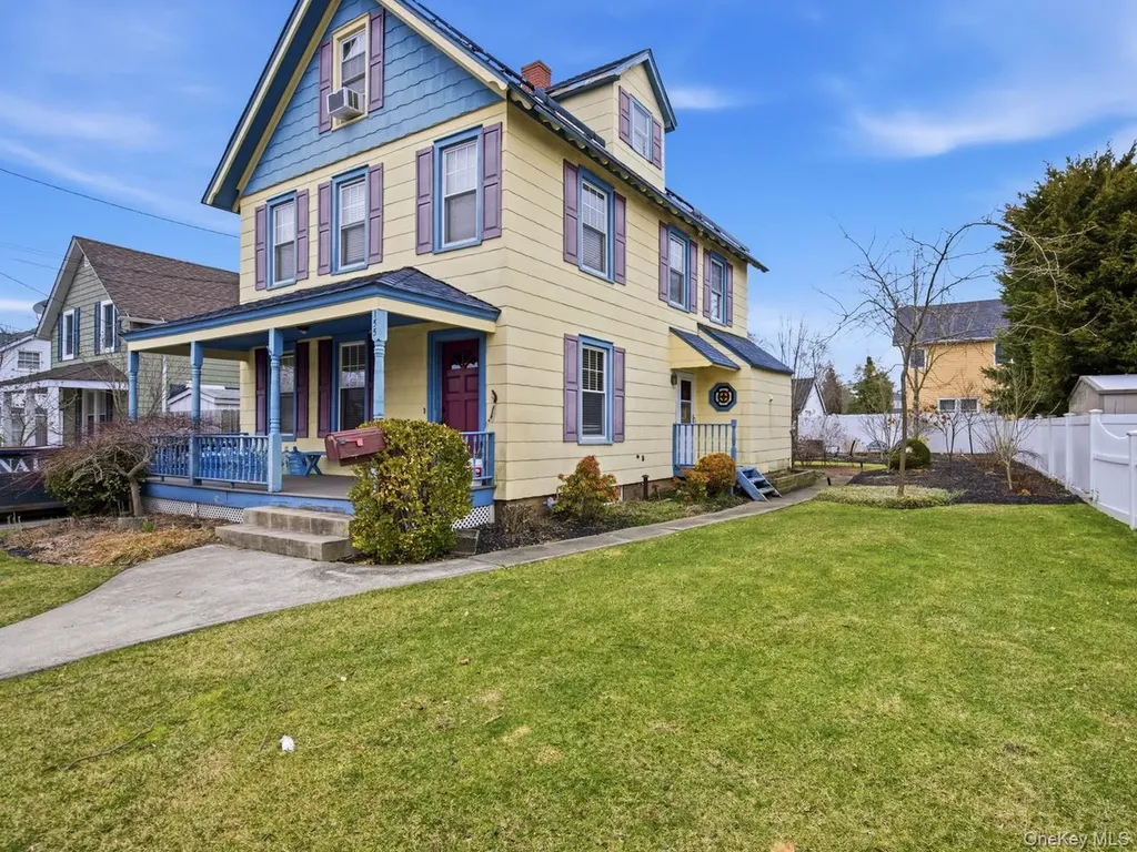 155 Smith Avenue Islip NY 11751