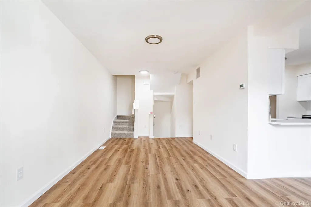 491 Ilyssa Way Staten Island NY 10312