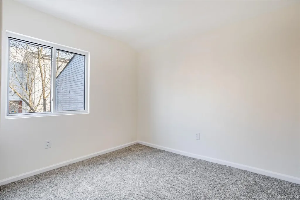 491 Ilyssa Way Staten Island NY 10312