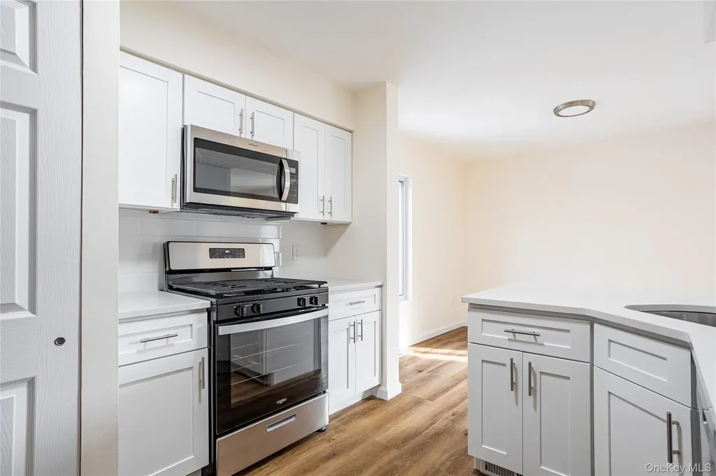 491 Ilyssa Way Staten Island NY 10312
