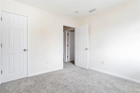 491 Ilyssa Way Staten Island NY 10312