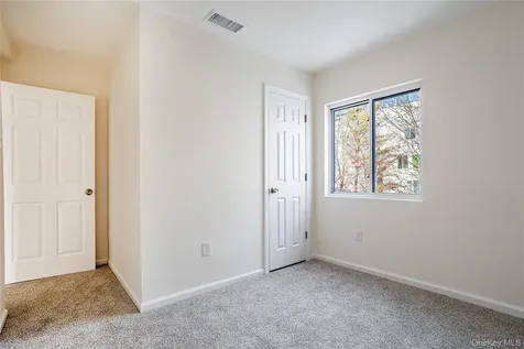 491 Ilyssa Way Staten Island NY 10312