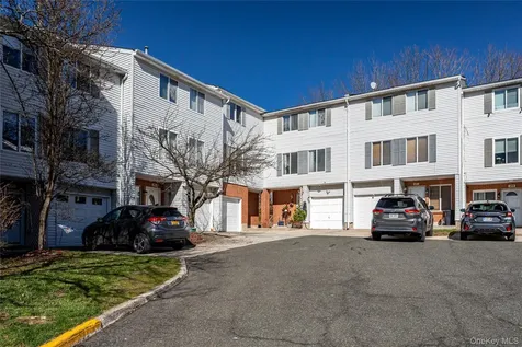491 Ilyssa Way Staten Island NY 10312