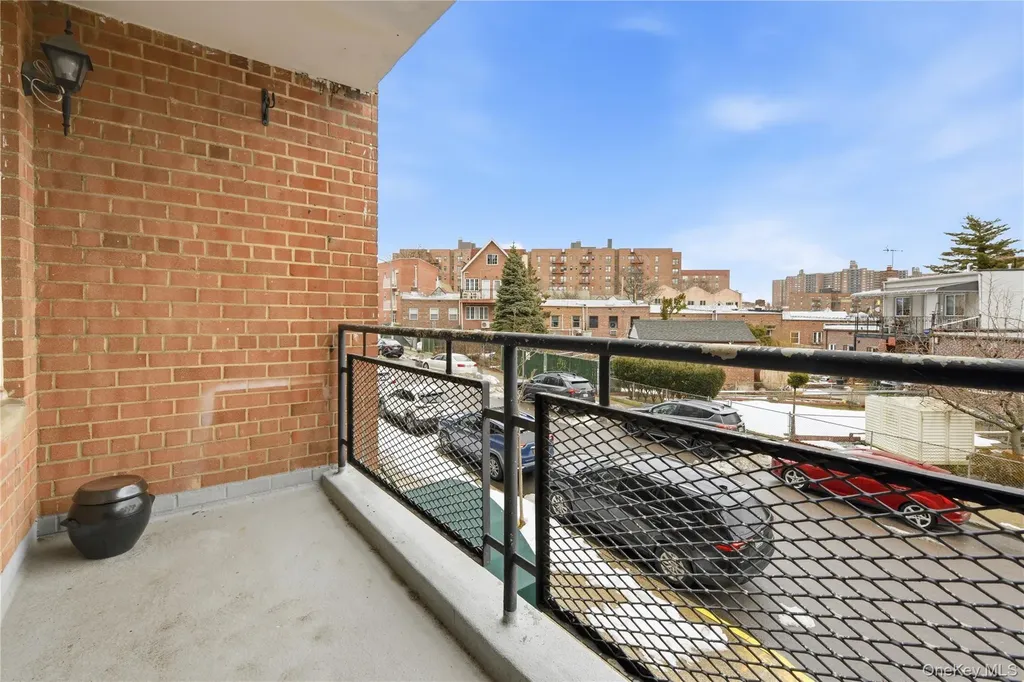 67-50 Thornton Place Forest Hills NY 11375