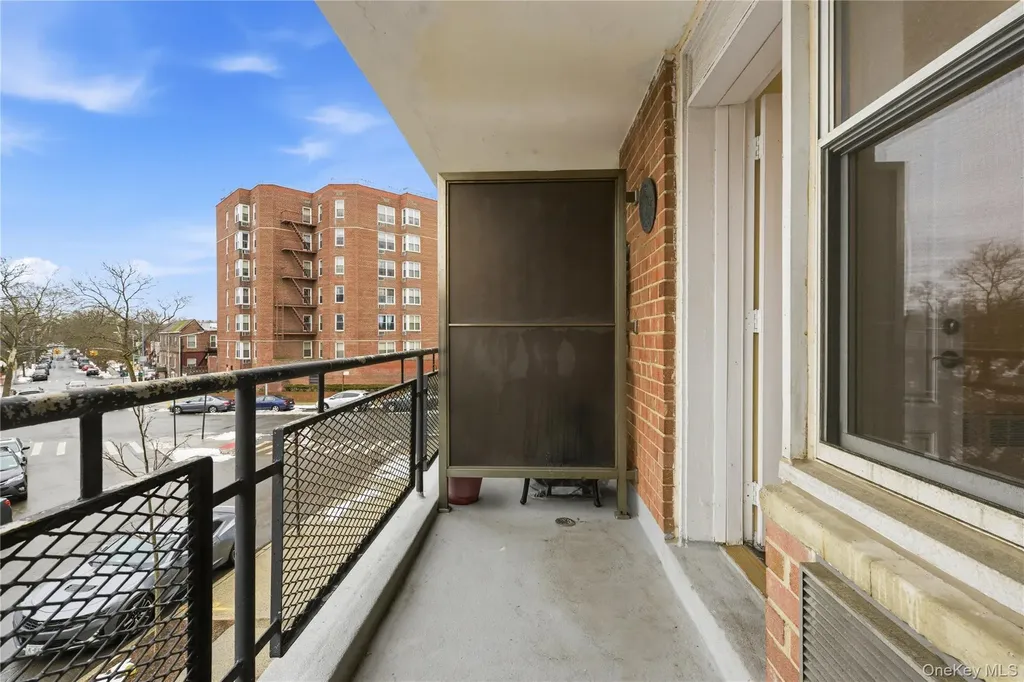 67-50 Thornton Place Forest Hills NY 11375