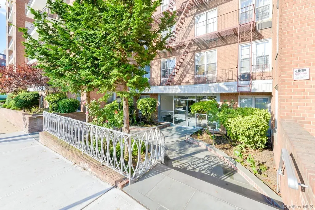 67-50 Thornton Place Forest Hills NY 11375