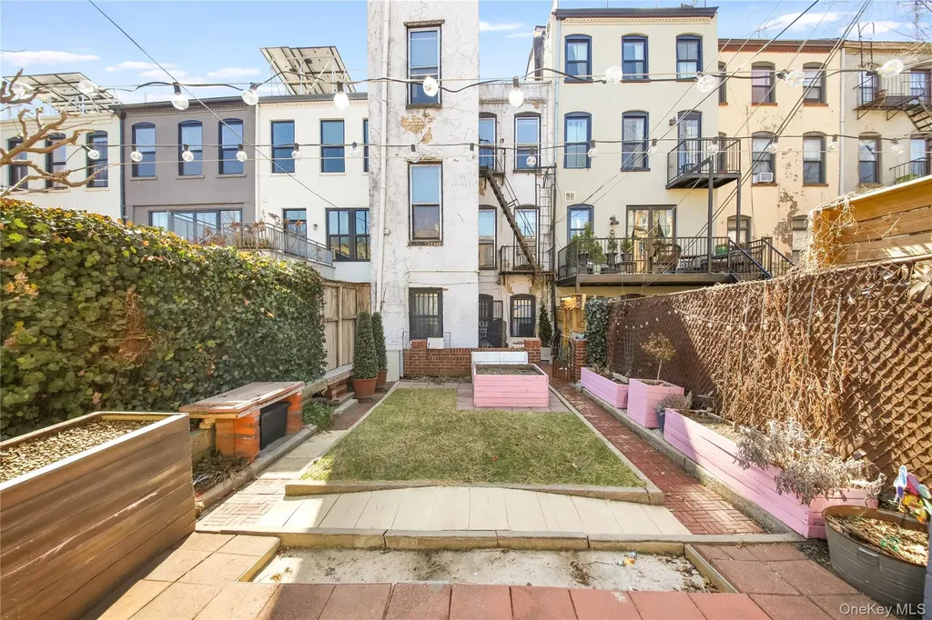 529 Decatur Street Brooklyn NY 11233