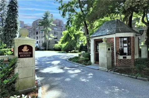100 Ardsley Avenue W Irvington NY 10533