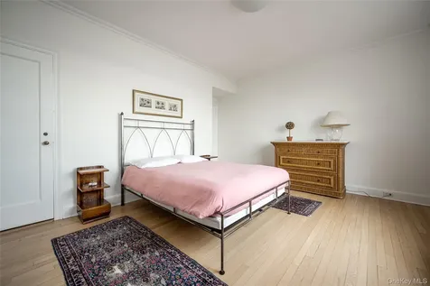 100 Ardsley Avenue W Irvington NY 10533