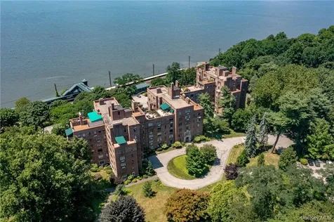 100 Ardsley Avenue W Irvington NY 10533