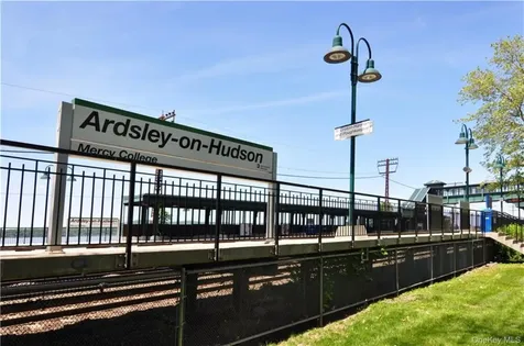 100 Ardsley Avenue W Irvington NY 10533