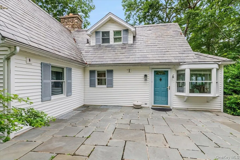 100 W Shore Drive Southold NY 11971