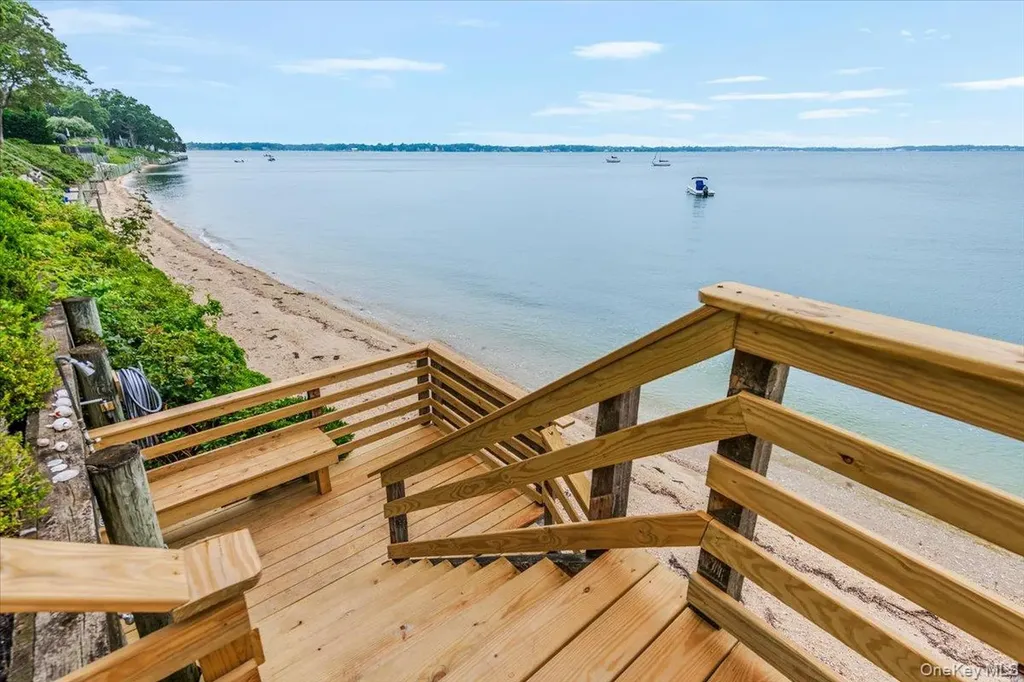 100 W Shore Drive Southold NY 11971