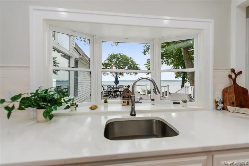 100 W Shore Drive Southold NY 11971