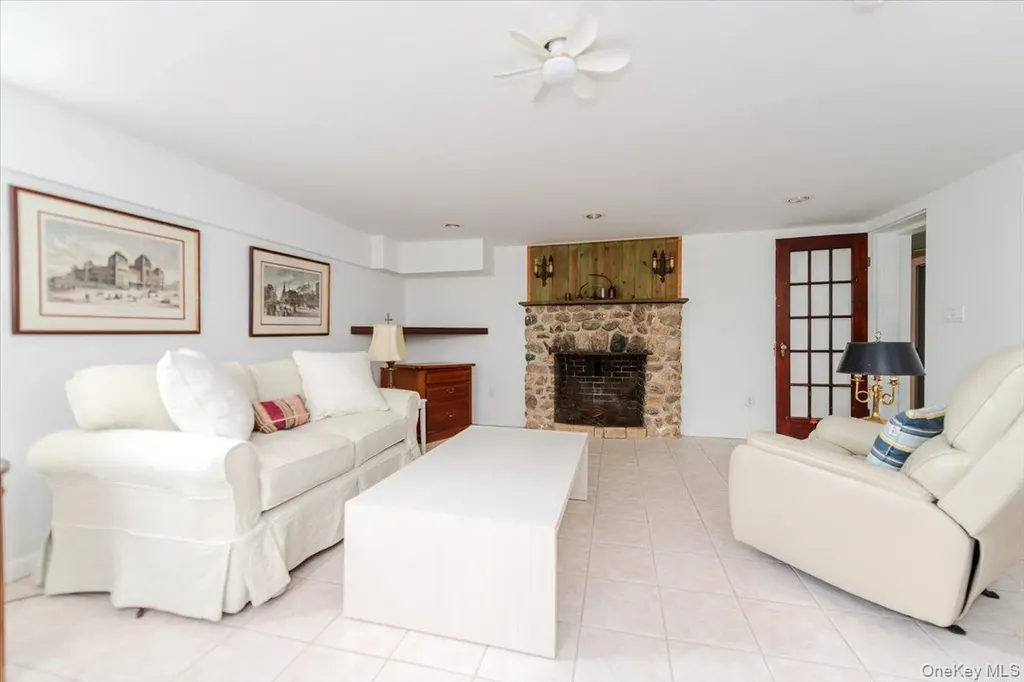 100 W Shore Drive Southold NY 11971