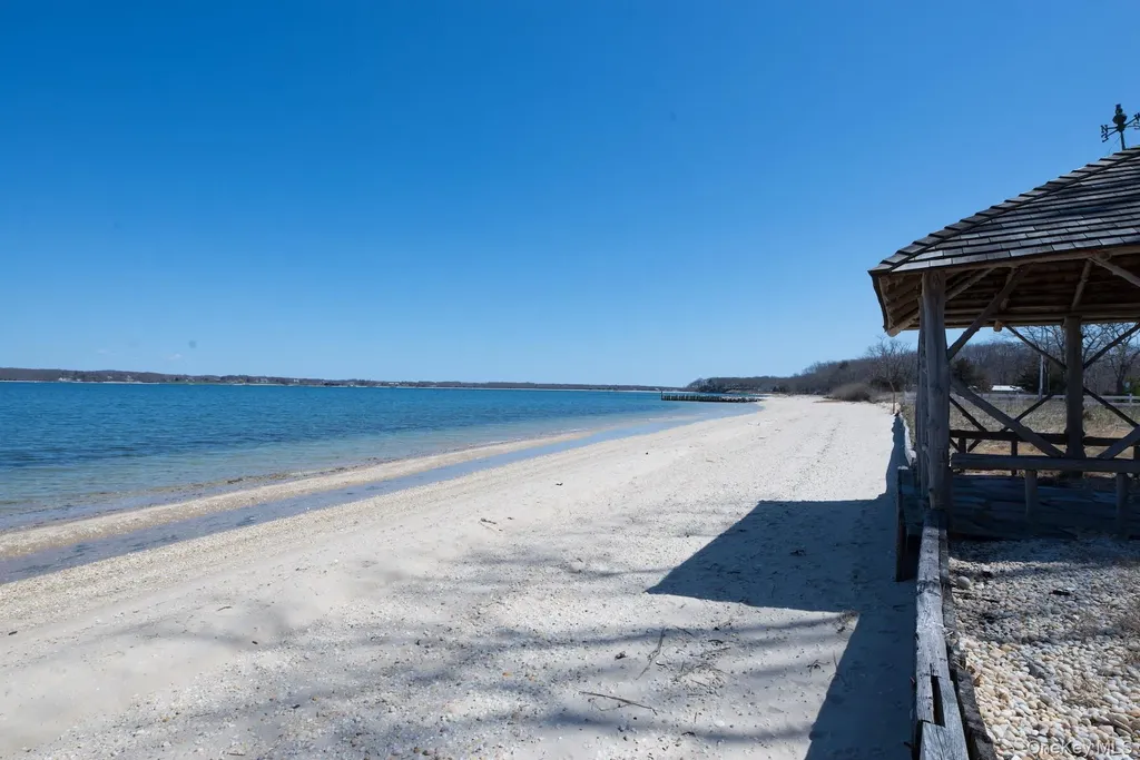 100 W Shore Drive Southold NY 11971