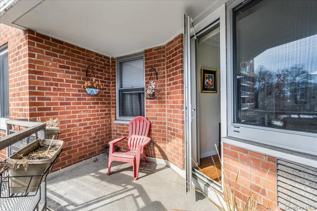 22055 46th Avenue Bayside NY 11361